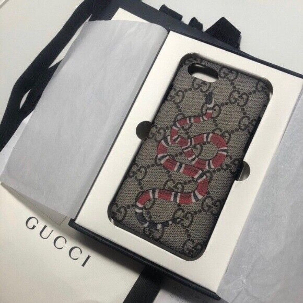 GUCCI IPHONE 8 Case With A Snake Motif NIB